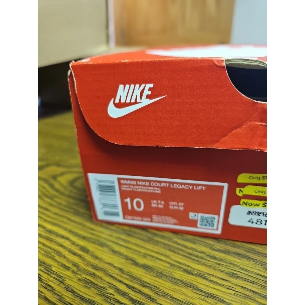 Nike court legacy